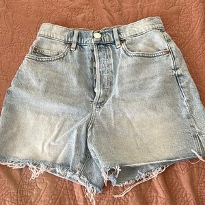 NEW LIGHT WASH GARAGE SHORTS